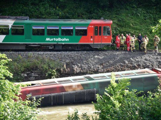 Austria accidente de estudiants.jpg