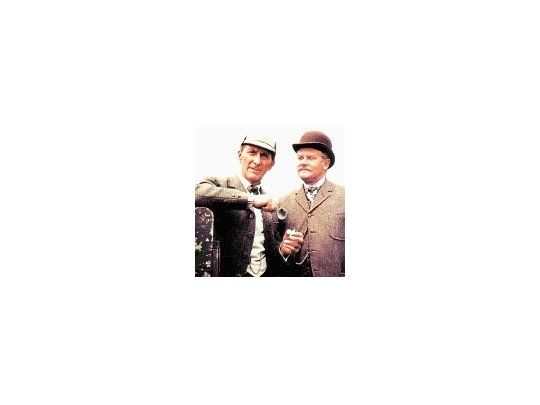 Peter Cushing y Nigel Stock.