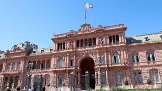 milei convoca al nuevo gabinete a casa rosada y prepara un relanzamiento partidario milei convoca al nuevo gabinete a casa rosada y prepara un relanzamiento partidario