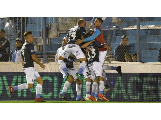 Temperley no se rinde: suma y se ilusiona con dejar la zona roja.