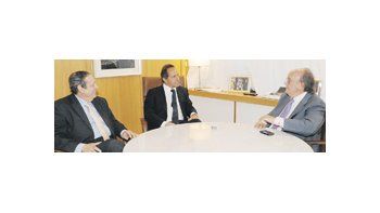 ámbito.com | Daniel Scioli mantuvo ayer, tarde, una reunión de trabajo con Ignacio de Mendiguren, presidente de la UIA, y Osvaldo Rial, titular de la UIPBA.