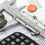 El informe de la Cámara de Comercio y Servicios del Uruguay captura el delicado equilibrio entre la desaceleración del crecimiento y la solidez de los ingresos fiscales en el país. El informe de la Cámara de Comercio y Servicios del Uruguay captura el delicado equilibrio entre la desaceleración del crecimiento y la solidez de los ingresos fiscales en el país.