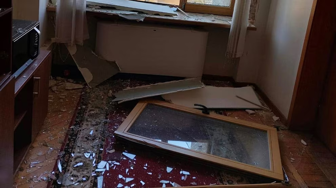 Uno de los daños causados por el ataque de drones rusos.