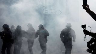 La policía de París durante los incidentes en la marcha por el Día del Trabajador y la trabajadora.&nbsp;