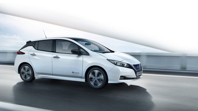 nissan leaf.jpg