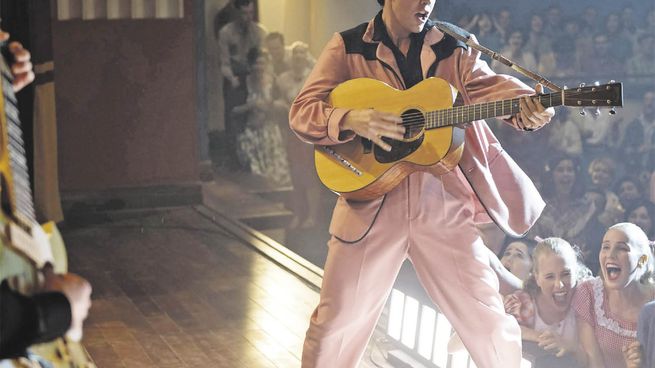 elvis. Austin Butler en el papel del Rey en el film de Baz Luhrmann.
