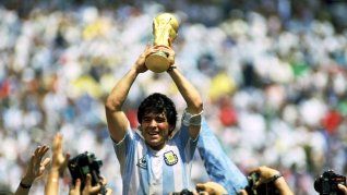 Hoy se cumplen 65 años del nacimiento de Diego Armando Maradona, eterno ídolo argentino Hoy se cumplen 65 años del nacimiento de Diego Armando Maradona, eterno ídolo argentino
