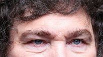 Javier Milei domina la agenda ante el vacio opositor.