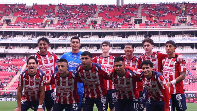Las Chivas Rayadas del Guadalajara comenzaron el Clausura 2026 con paso perfecto: tres jugados y tres ganados. El equipo de Gabriel Milito es líder absoluto. La contracara es el América que aún no ganó y no marcó goles.