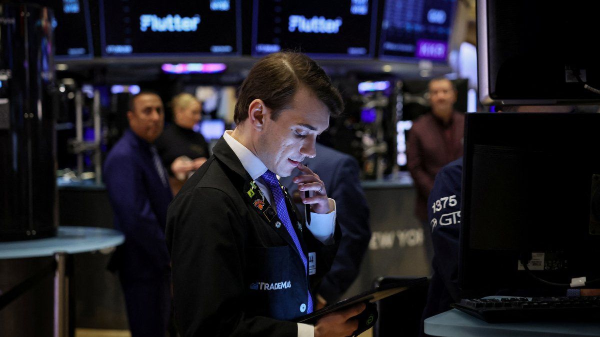 Wall Street: the fear index soared to 5-month highs due to the conflict in the Middle East Wall Street: the fear index soared to 5-month highs due to the conflict in the Middle East