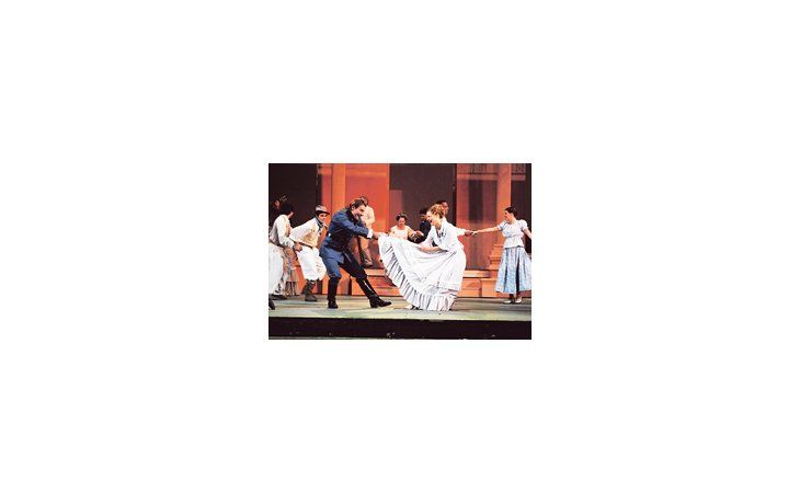 Virginia Innocenti y Sergio Surraco lideran el atractivo elenco de una versión que altera totalmente la obra de Shakespeare, empezando porque la ambienta en el campo argentino durante la Conquista del Desierto.