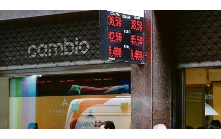 ámbito.com | Tranquilidad. El mercado interpretó el desembolso del BCRA como una señal para desarmar posiciones en dólares.