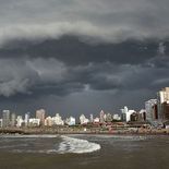 La Costa Atlántica sufrió un fuerte temporal. La Costa Atlántica sufrió un fuerte temporal.