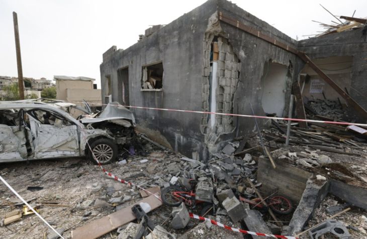 El presidente de Israel, Isaac Herzog, visitó Rishon Lezion, el lugar donde impactó uno de los misiles iraníes. El presidente de Israel, Isaac Herzog, visitó Rishon Lezion, el lugar donde impactó uno de los misiles iraníes.