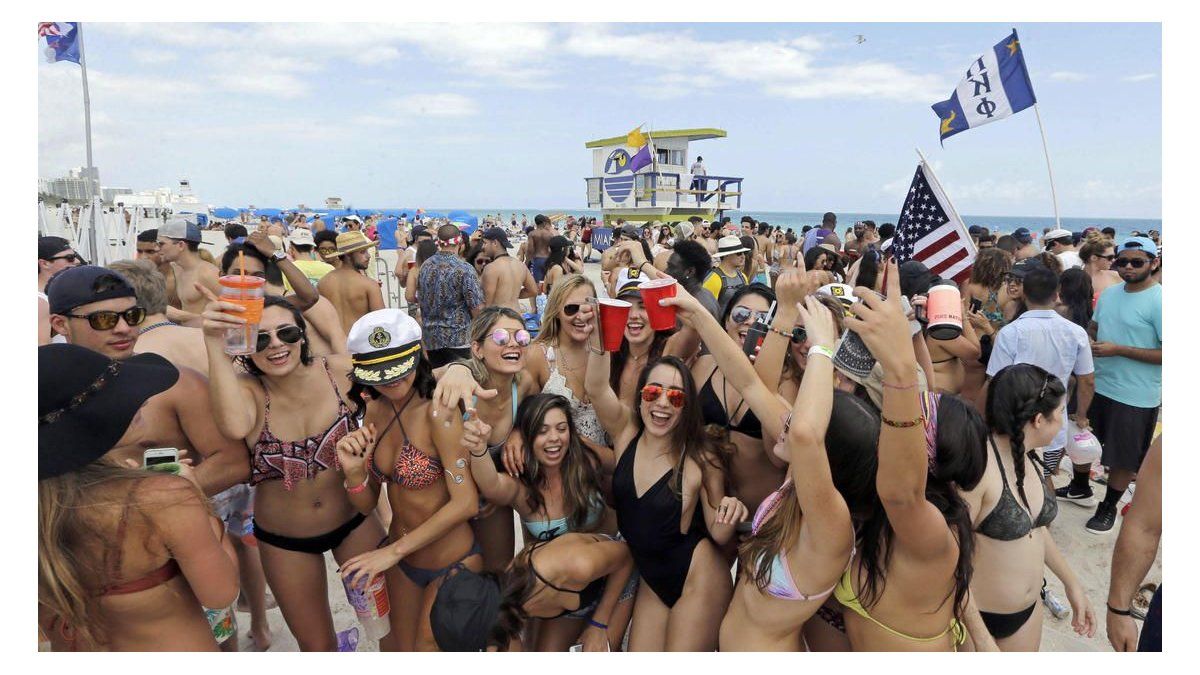 Miami seeks to end a historic college beach party