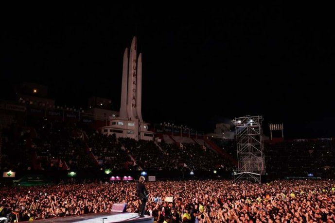 Un Huracán colmado acompañó el show de Green Day. Un Huracán colmado acompañó el show de Green Day.
