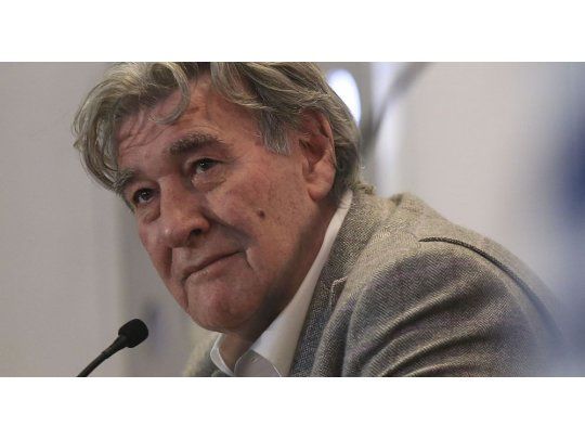 Pérez anunció que en enero se termina el Fútbol para Todos.