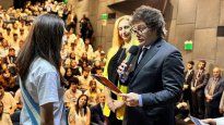 Milei encabezó el acto de inicio de clases del Colegio Cardenal Copello donde estudió en su infancia.