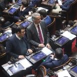 La Libertad Avanza tiene otra sesión confrontativa después de que Espert baje su candidatura. La Libertad Avanza tiene otra sesión confrontativa después de que Espert baje su candidatura.