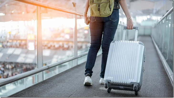 Emigrar sigue siendo una de las primeras opciones de millones de personas que se encuentran antes desafíos económicos y políticos indescifrables Emigrar sigue siendo una de las primeras opciones de millones de personas que se encuentran antes desafíos económicos y políticos indescifrables