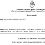 El proyecto redefine el objeto de la ley de Glaciares para dejar en claro que el bien protegido son aquellos glaciares y geoformas periglaciales que cumplen funciones hídricas reales, como reservas estratégicas de agua o proveedores para la recarga de cuencas. El proyecto redefine el objeto de la ley de Glaciares para dejar en claro que el bien protegido son aquellos glaciares y geoformas periglaciales que cumplen funciones hídricas reales, como reservas estratégicas de agua o proveedores para la recarga de cuencas.