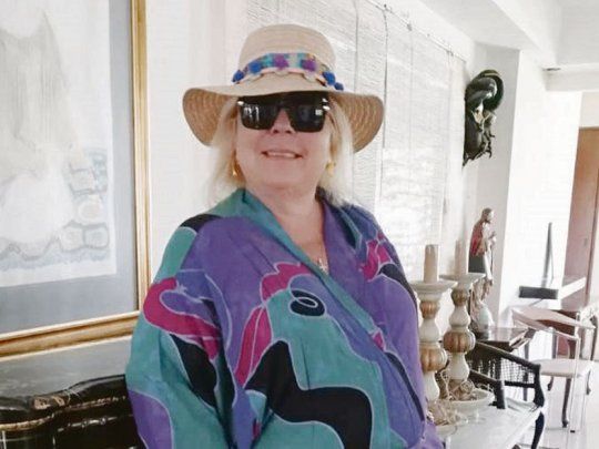 Alegre. Elisa Carrió en su cuenta de Twitter.