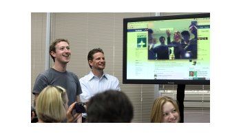 Mark Zuckerberg anunció la integración de videollamadas, de la mano de Skype.