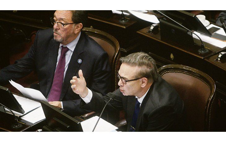 ámbito.com | Socios. Miguel Pichetto, exjefe de bloque de Cristina, volvío a votar con la expresidenta.