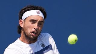 La carrera de Thiago Tirante está en constante ascenso. Este año debutó en la Copa Davis, hace apenas unos días llegó al puesto 50 del ranking ATP y ahora venció a Novak Djokovic.