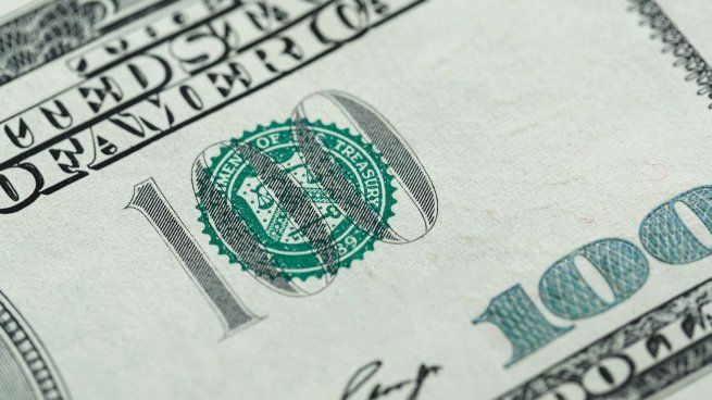 El lunes Bessent había anticipado que estaban analizando varias opciones de apoyo financiero