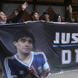 Comienza una nueva audiencia del juicio por la muerte de Diego Maradona. Comienza una nueva audiencia del juicio por la muerte de Diego Maradona.