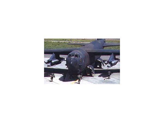 EEUU: avión sobrevuela el país con armas nucleares a bordo