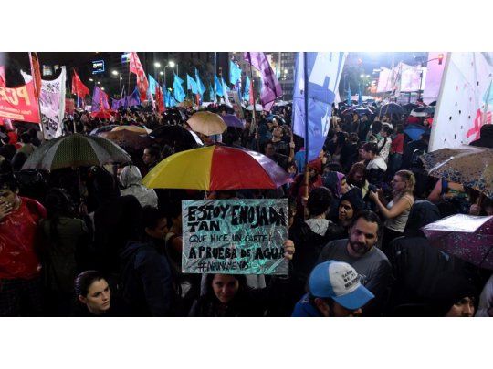 Miles de personas marcharon tras la muerte de Micaela en todo el país