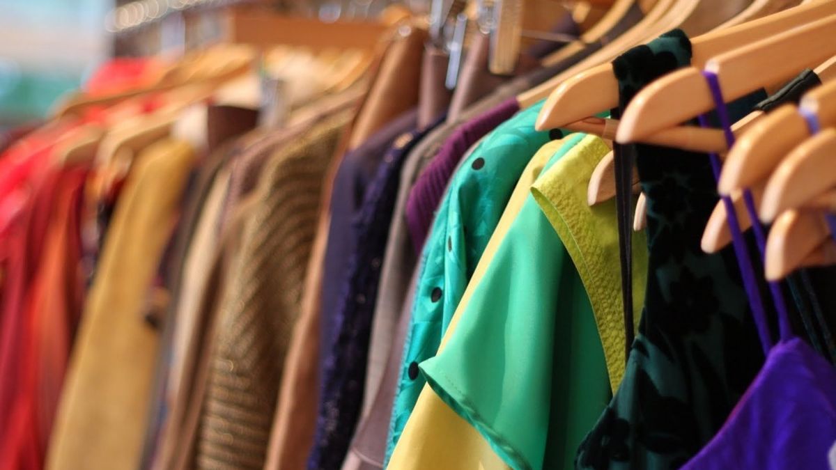 Inflación: 3 maneras de estar a la moda y resguardarse de las subas de precios afronta la ropa