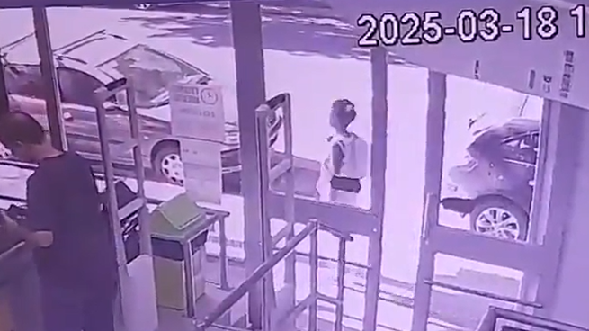 Identificaron a la mujer que dejó el cuerpo de un bebé en un contenedor de basura.
