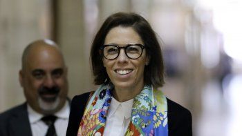 Laura Alonso le respondió a Adorni.