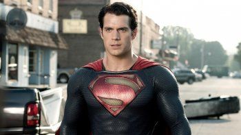cuelga la capa: henry cavill ya no sera superman