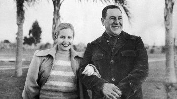 Los rostros de Juan Domingo Perón y Eva Perón se observan en la nueva campaña gráfica del Frente de Todos.