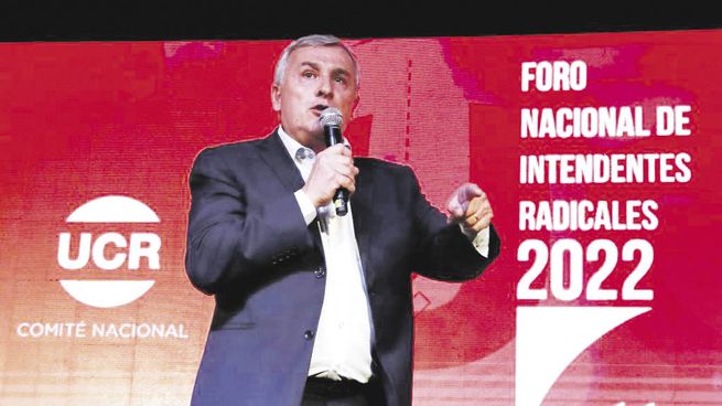 convención. El gobernador Gerardo Morales cerró anoche el foro de intendentes del radicalismo que se realizó en la Ciudad de Buenos Aires.