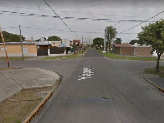 La esquina de Yapeyú y Helguera, donde fue agredido y dejado por muerto Joel.