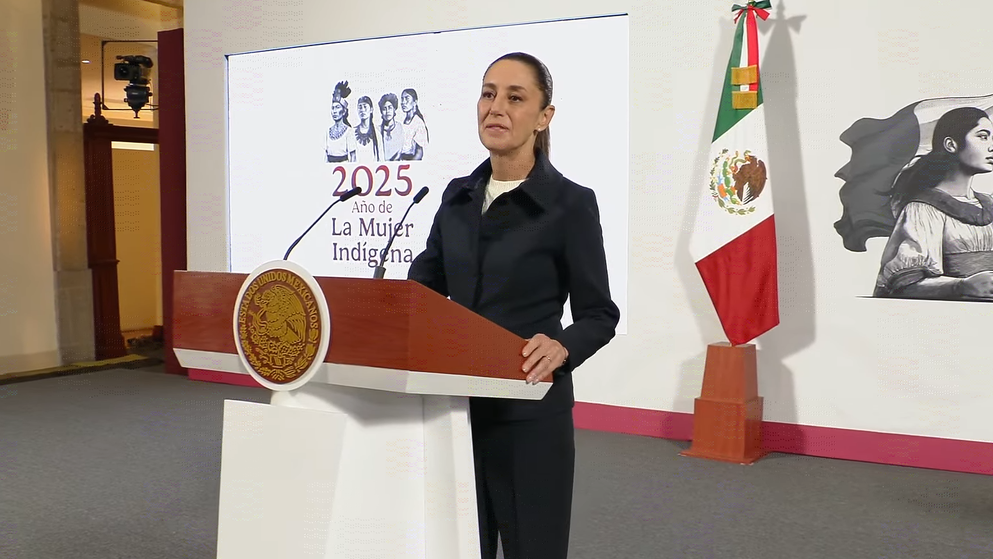 Claudia Sheinbaum brinda una nueva Mañanera del Pueblo.