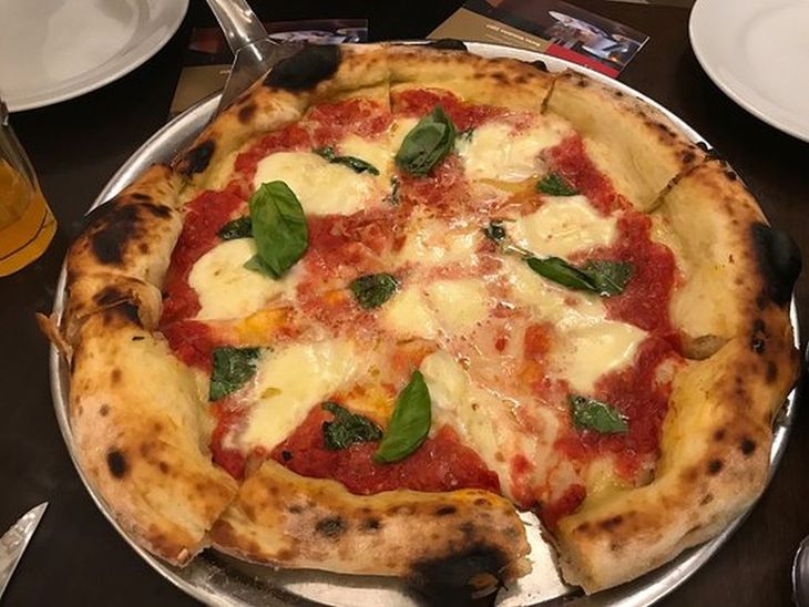 Pizza al paso in Buenos Aires: 5 pizzerias that offer the best slices ...