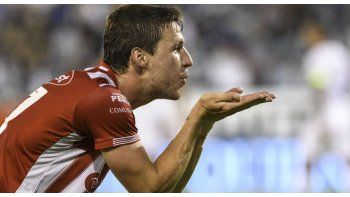 Unión pisó fuerte en Liniers y es escolta de Boca.