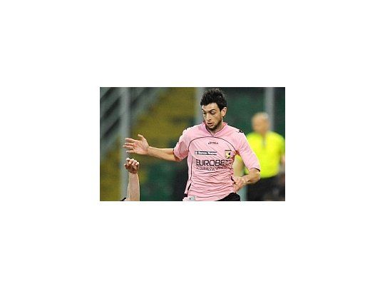 Pastore sueña con jugar con Messi en Barcelona.