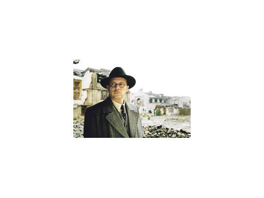 Ulrich Tukur, actor de «La vida de los otros», interpreta a John Rabe en una historia similar a la de Schindler.