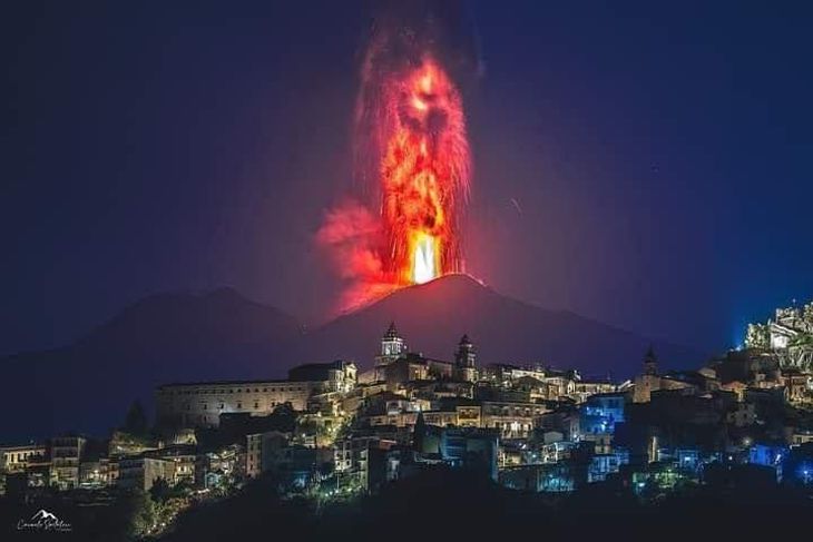 The most affected localities are Acicastello and Viagrande, which have seen their air quality deteriorate in recent days.