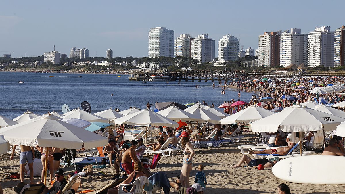 More than 227,000 Argentines visited the country in the last 20 days