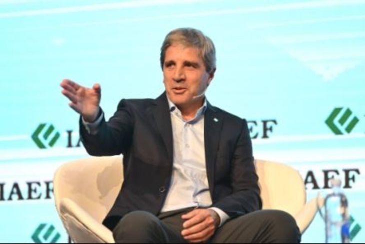 Luis Caputo IAEF.jpg