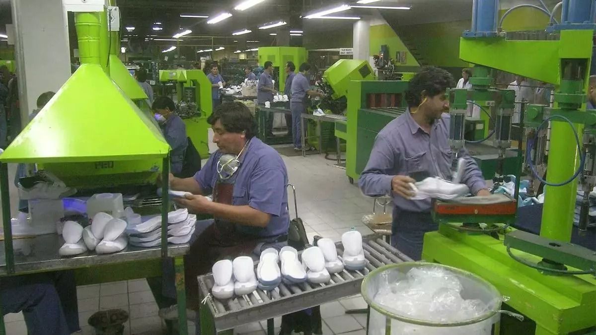 Crisis textil: Topper Tucum�n paraliz� su producci�n y el Parque Industrial de La Rioja trabaja como en la pandemia