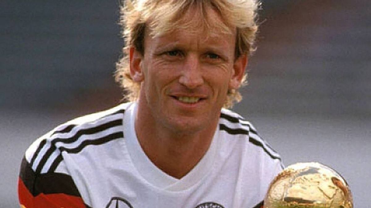 Fu l’autore del gol che lasciò l’Argentina senza trofeo ai Mondiali del 1990 in Italia e finì per pulire i bagni